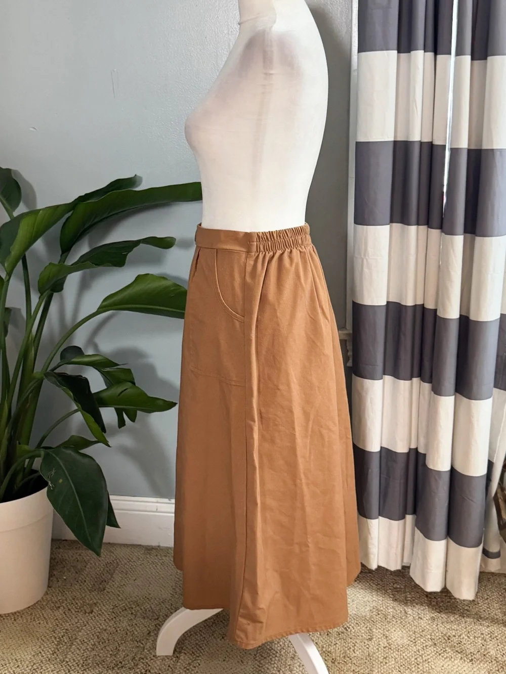 Modern Attraction Rust Brown Button Front Midi Skirt Size Medium - Picture 3 of 9